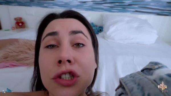 Jenny_Stella - KOMPLETT VOLLGESPRITZT - BUMSMOBIL - B - wie BUMSEN - Aber BITTE in... [FullHD 1080P]  - MyDirtyHobby