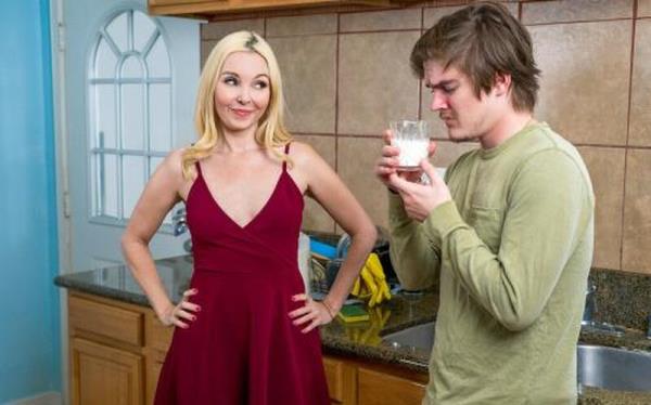 Aaliyah Love - Milk Makes Better Cream [FullHD 1080P]  - MomWantsToBreed