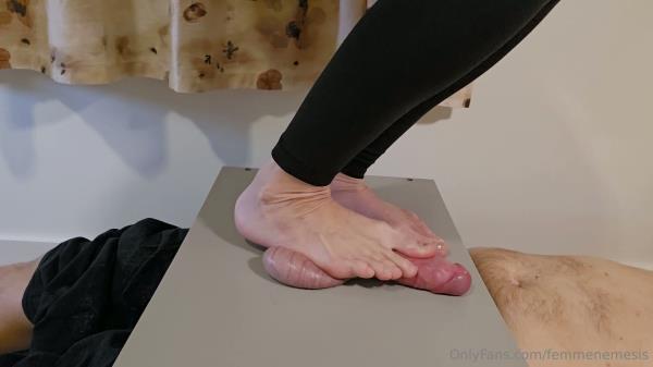 Femme Nemesis - Standing On His Balls With One Foot In The Air You Should Have Seen The Fear In His Eyes [FullHD 1080P]  