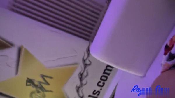 Roger-Ram - Spontaner Messefick - Mila-Hase [FullHD 1080P]  - MyDirtyHobby