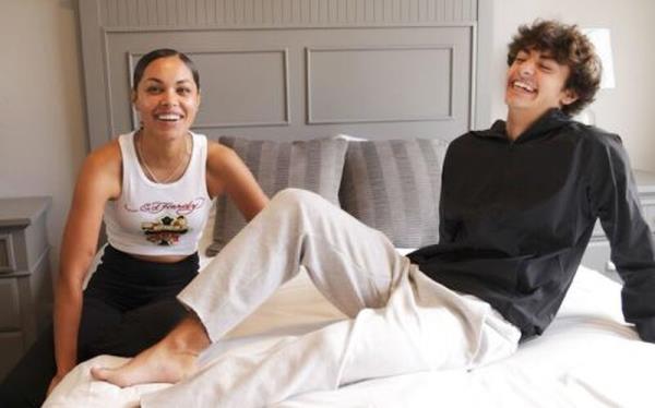 Sienna Harper - College Freshman Drills 28yo Milf [FullHD 1080P]  - HotGuysFuck