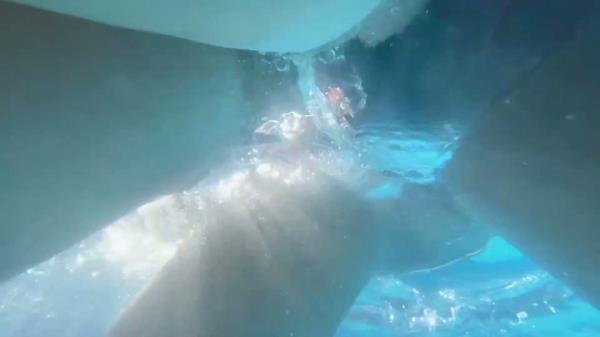 Vanessa Jhons - QUINTETO arrives at the POOL [FullHD 1080P]  