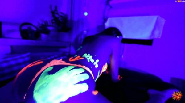 Lia-Fox - Crazy Schwarzlicht Neon Fick als Avatar-Schlampe [FullHD 1080P]  - MyDirtyHobby