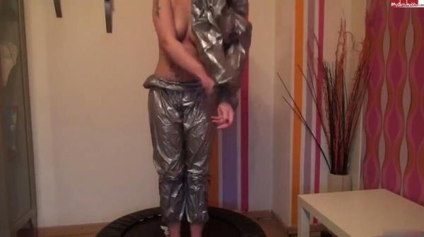 FetishWorld - Workout im Saunaanzug [HD 720P]  - MyDirtyHobby