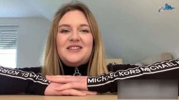 Teen-Emilia - MEIN ERSTES MAL NACKT [HD 720P]  - MyDirtyHobby