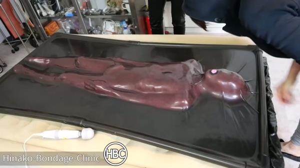 Hinako Bondage Clinic - Mistress Hinako - Zentai Vacuum Bed Abandoned By Three Girls [FullHD 1080P]  