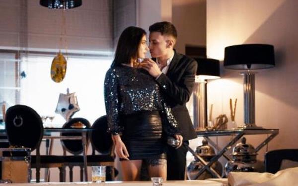 Liya Silver - The Perfect Gift [FullHD 1080P]  - BrazzersExxtra