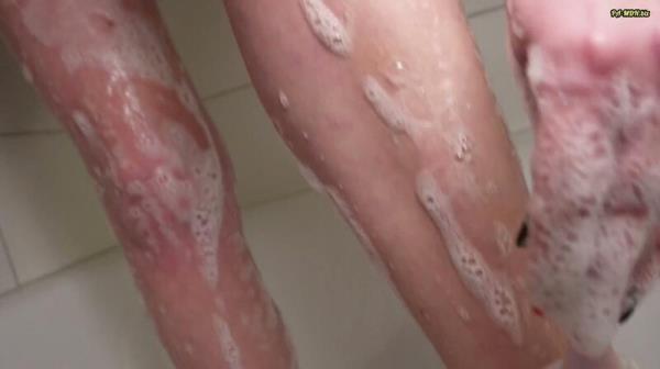 Malou_Nu - Glatt Gemacht Fur Deinen Blick [FullHD 1080P]  - MyDirtyHobby