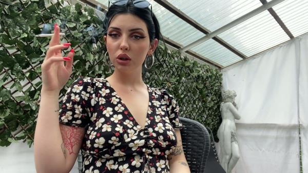 Mistress Glamorous - Casual Smoking POV & Dirty Feet [FullHD 1080P]  