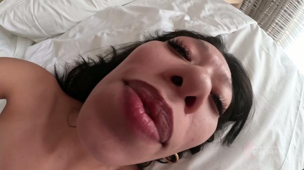 Bratty Foot Girls - Miss Mia Tiny The Next Morning [4K 2160P]  