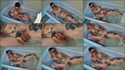 DirtyAddel - Vor dem Baden in der Badewanne meine Fotze gefingert [FullHD 1080P]  - MyDirtyHobby