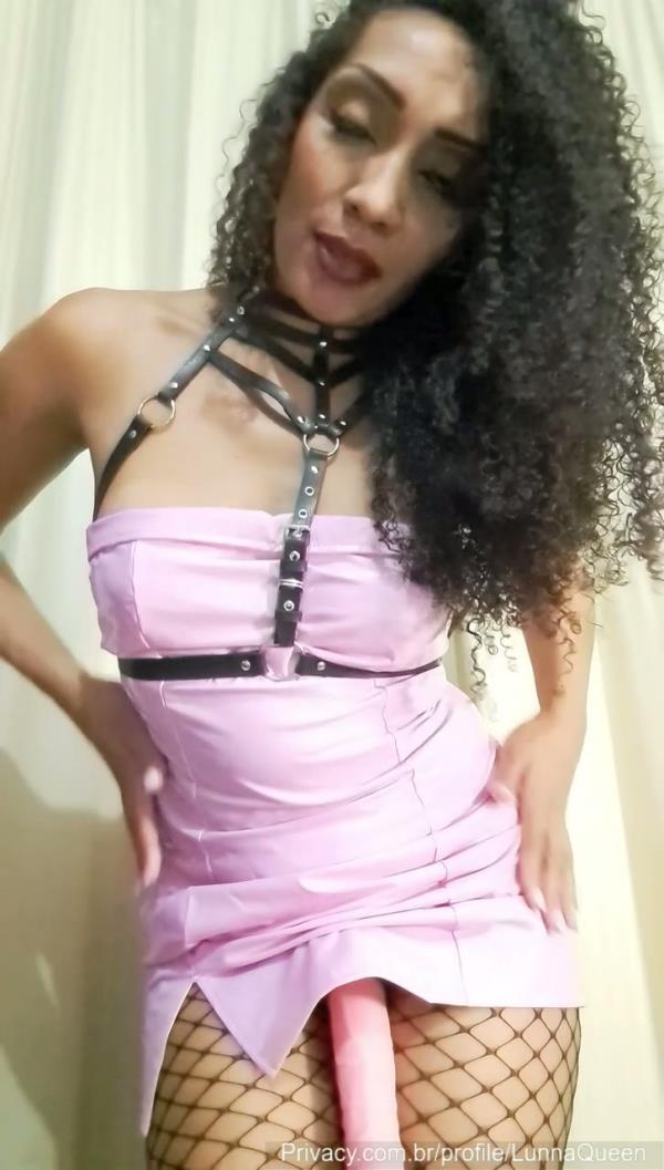 Lunna Queen - Let�s Go To The Movies To See Barbie In Pink! [FullHD 726P]  