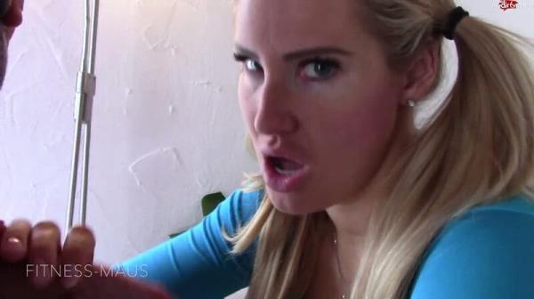 Fitness-Maus - OMG - Schuechternes Teenie geschwaengert [HD 720P]  - MyDirtyHobby