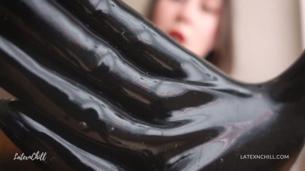 LATEXnCHILL - Gag on my Gloves [FullHD 1080P]  