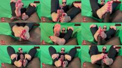 QueenTacular - LatinaSolez Red Pedi Toejob Explosion [FullHD 1080P]  