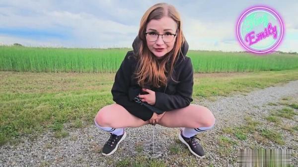 TinyEmily - Mein LANGSTER Piss - EXTRA VIEL NATURSEKT [FullHD 1080P]  - MyDirtyHobby