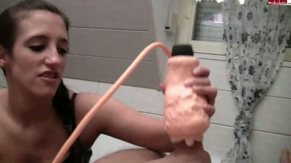 QueenParis - Dominant und gierig - Benutzt und leergepumpt [HD 720P]  - MyDirtyHobby