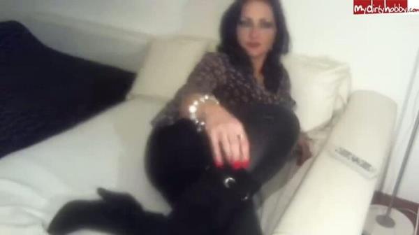 LadyGinaBlue - Fur den Wurm und Versager [HD 720P]  - MyDirtyHobby