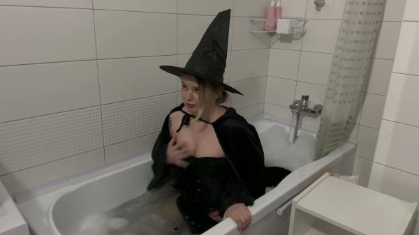 BigAss Jane - MELTING SORCERESS WICKED WET IN TUB WITH BUBBLES [FullHD 1080P]  