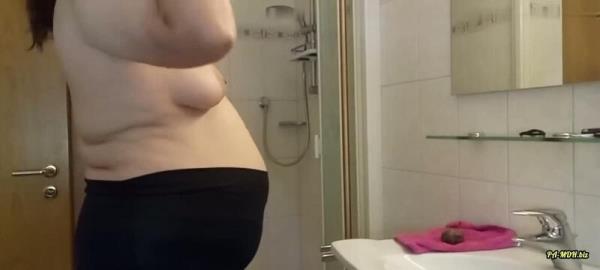 Eva_Pur - Reife 52 jahrige triggert dich mit langsamem Haare kammen ohne BH [HD 720P]  - MyDirtyHobby