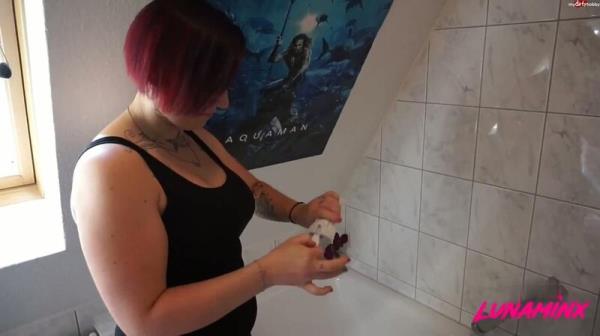 Luna_Minx - OH MEIN GOTT BIN ICH SCHWANGER - Ich pisse uber einen Schwangerschafts... [FullHD 1080P]  - MyDirtyHobby
