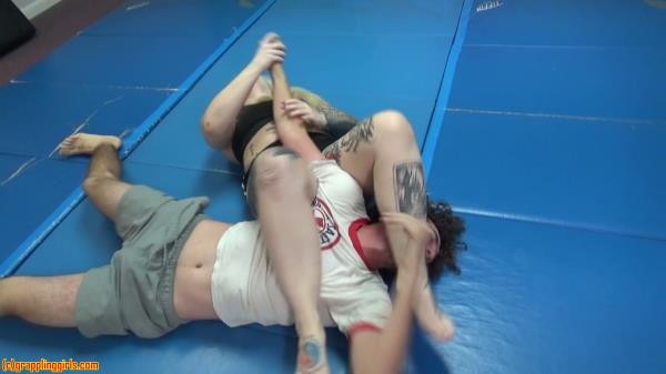 Grappling Girls In Action - Ggaliyaanaconda5 [FullHD 1080P]  