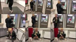 SteffiBlond - Offentlich in die Bankfiliale gepisst - bis nach Hause schaffe ich e... [HD 720P]  - MyDirtyHobby