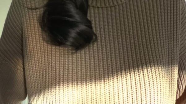 Lady_Victoria_Valente - Spritze Auf Meinen Pullover Ab - Im Dicken Rollkragen Pull... [FullHD 1080P]  - MyDirtyHobby