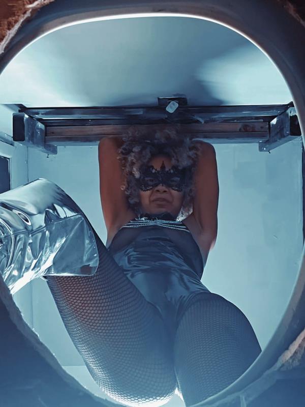 Ballbusting Bianca - Dominabianca - Giantess POV - Engulfed In Goddess Spit [FullHD 1080P]  