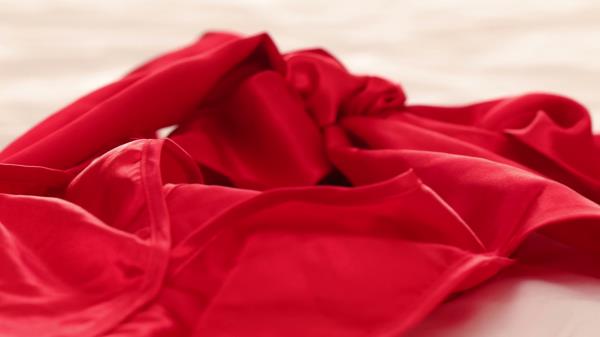 Laura Bentley And Aaliyah Love - Birthday Surprise [4K 2160P]  