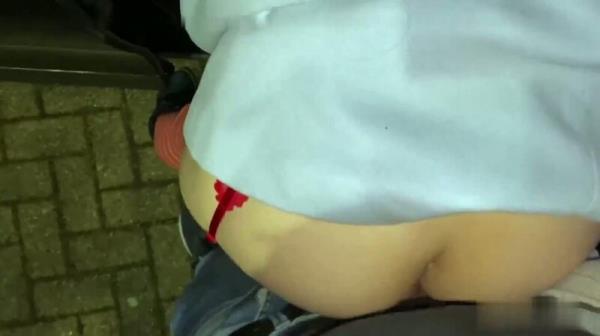 Ronya_Rabe - Oh nein - Von Fremden geschwangert auf Weihnachtsmarkt [FullHD 1080P]  - MyDirtyHobby