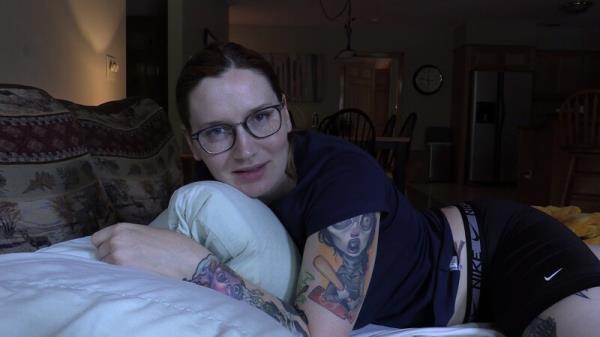 Bettie Bondage - Husband's Big Dick Friend Dicks Wife 4K [FullHD 1080P]  