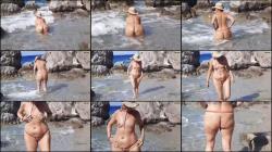 EnjoyMary - Sexy Milf mit Plug-String am Strand in Griechenland [FullHD 1080P]  - MyDirtyHobby