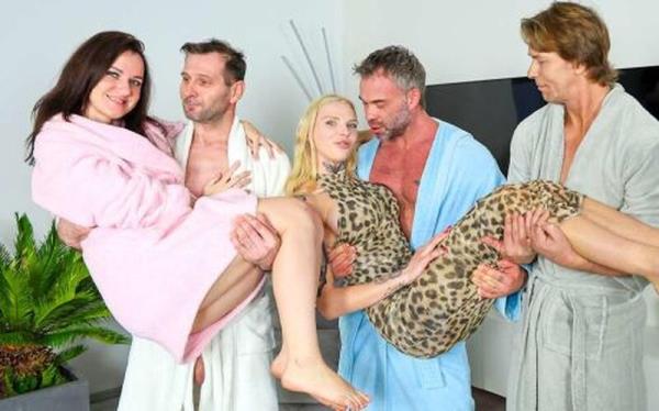 Melani Mendes, Lexi Starr - Bathrobes Party [FullHD 1080P]  - FamilyScrew