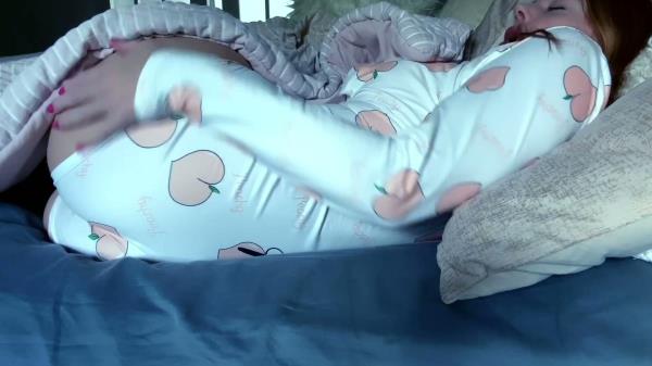 Liv Anonyma - gassy girlfriend farts overnight [FullHD 1080P]  