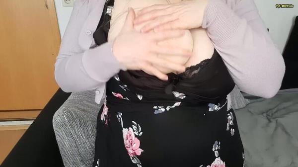 Curly_Dreams - Ich Hol Meine Dicken Titten Aus Dem Bh [FullHD 1080P]  - MyDirtyHobby