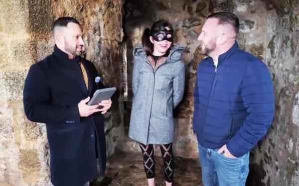 Venezia De Poitiers - 35 Gets Fucked Just The Way She Wanted! [FullHD 1080P]  - JacquieEtMichelTV