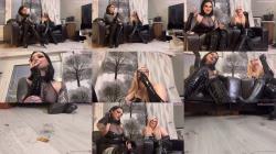 Tuhmaa Sokeria and Miss Evilia - Ashtray Pov For Two Mistresses [FullHD 1080P]  