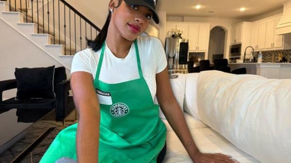 Gina Wap Too - Starbucks Girl Gets Fucked - Gina Wap [FullHD 1080P]  
