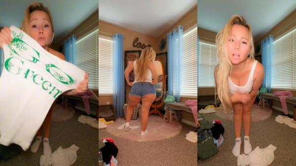 Sexypattycake - Is It Tradition For Women To Flash Their Tits On St Patty's Day? [FullHD 1080P]  - OnlyFans