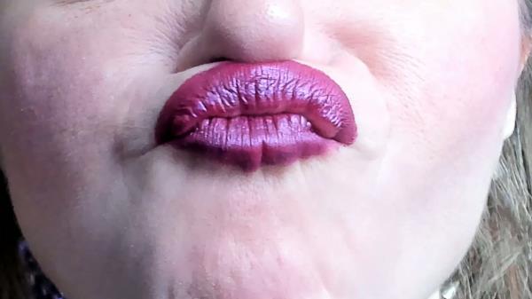 Petite Mercy - Dark Purple Lipstick and Lip Sniffs [FullHD 1080P]  