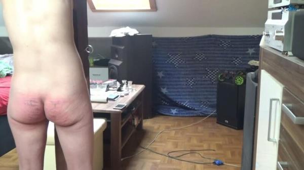 Lucysun30 - Sklavin anny bekommt ihren arsch versohlt [FullHD 1080P]  - MyDirtyHobby