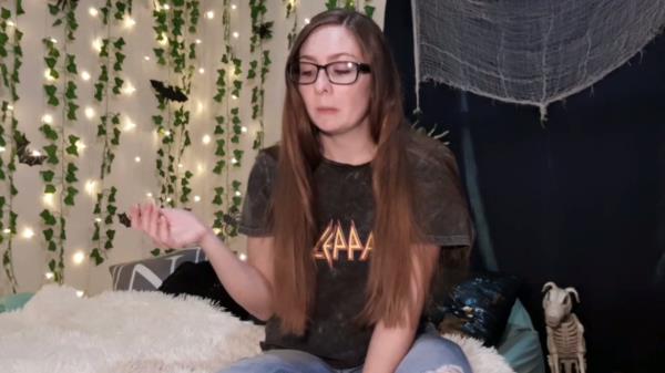 Nicole Nabors - Mom Catches You - Part 1 [HD 720P]  