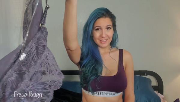 Freya Reign - Snowed In Cross Dressing Encouragement [4K 1088P]  