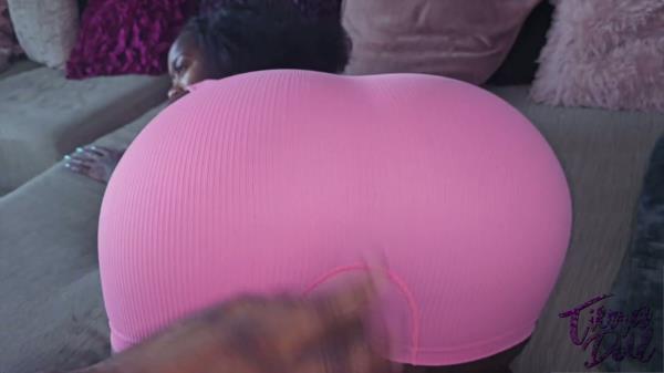 Tierra Doll - Queen Veiny Feet - Vlogger Farts [HD 720P]