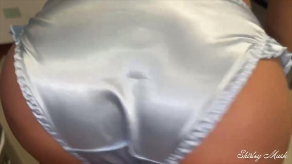 Shirley Musk Takes It Deep In The Kitchen [HD 720P]