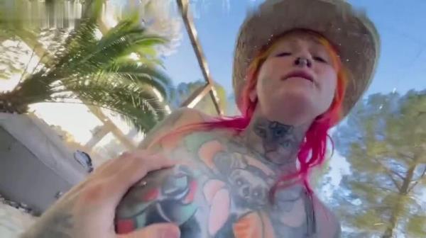 Micky-Bottenberg - Kurzer Drau?enfick, Lass die dicken titten wackeln [HD 720P]  - MyDirtyHobby