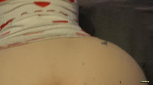 Roxi_black - Beim Zocken Benutzt und Gefickt - Geiler Creampie [FullHD 1080P]  - MyDirtyHobby