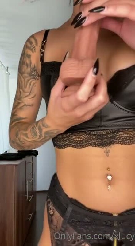 xlucy - Dildo Play mit Zunge Und Pussy [SD 352P]  - MyDirtyHobby