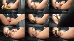 DeepViolette - Sexsuchtige Anhalterin befriedigt sich mit einem Gemuse [FullHD 1080P]  - MyDirtyHobby